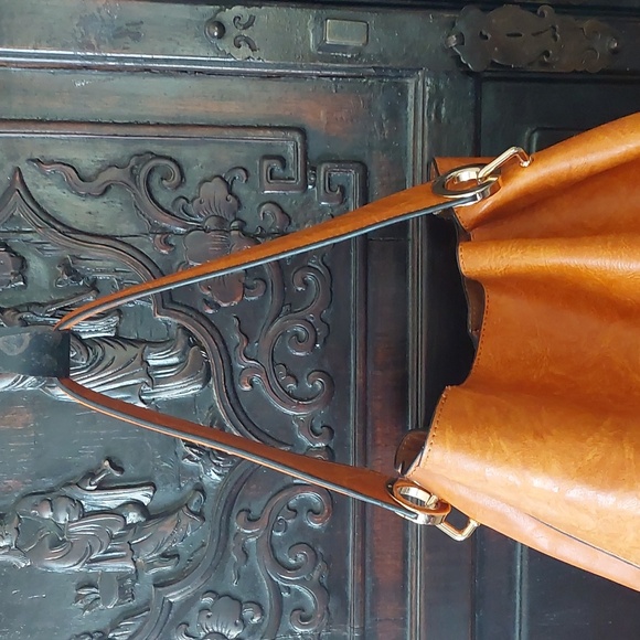 Faux leather hobo - Picture 5 of 7